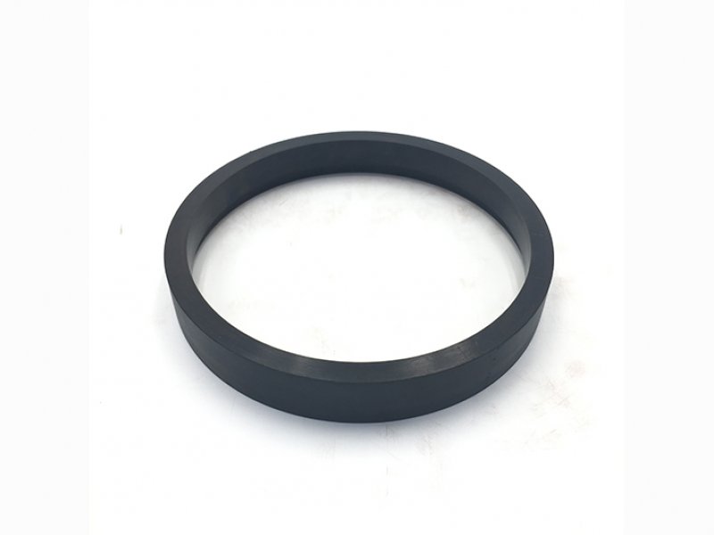 thurt ring wih steel